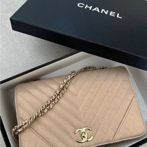 Chanel Statement Flat